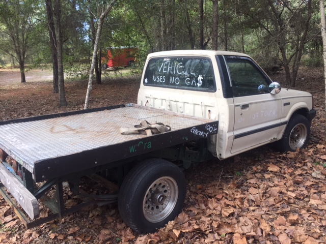 86 Mazda B2000 Electric with motor and plate